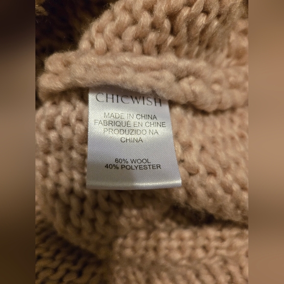 Chicwish Handmade Wool Blend Bubble Sweater - Picture 4 of 4